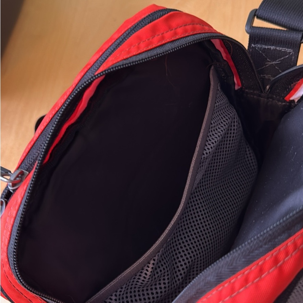 Red-orange tech bag - Picture 4 of 5